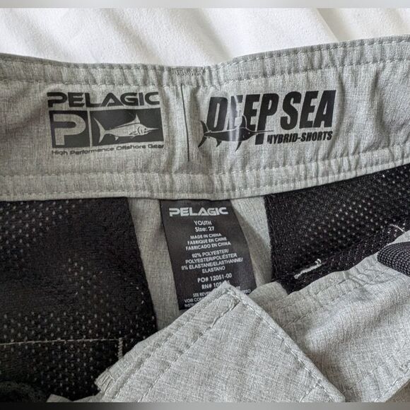 Pelagic Youth Deep Sea Grey Hybrid Shorts Water Activated Pattern Boys Size 27 - Picture 6 of 12